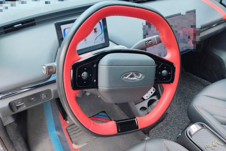 Used Chery New Energy Boundless Pro 2022 301km LingShou Edition Lithium Iron Phosphate Steering Wheel