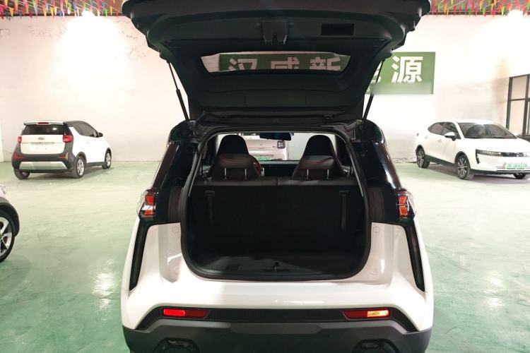 Used Chery New Energy Boundless Pro 2022 301km LingShou Edition Lithium Iron Phosphate Trunk