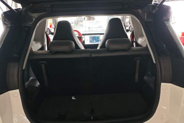 Used Chery New Energy Boundless Pro 2022 301km LingShou Edition Lithium Iron Phosphate Trunk