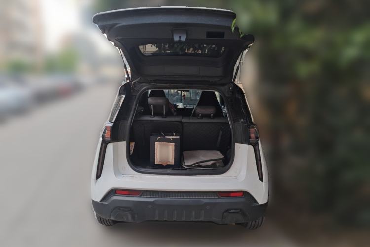 Used Chery New Energy Boundless Pro 2022 301km LingShou Edition NMC Lithium-ion Trunk