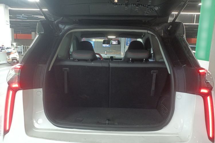 Used Chery New Energy Boundless Pro 2022 301km "WoW" Edition NMC Lithium Battery 30.6 kWh Trunk