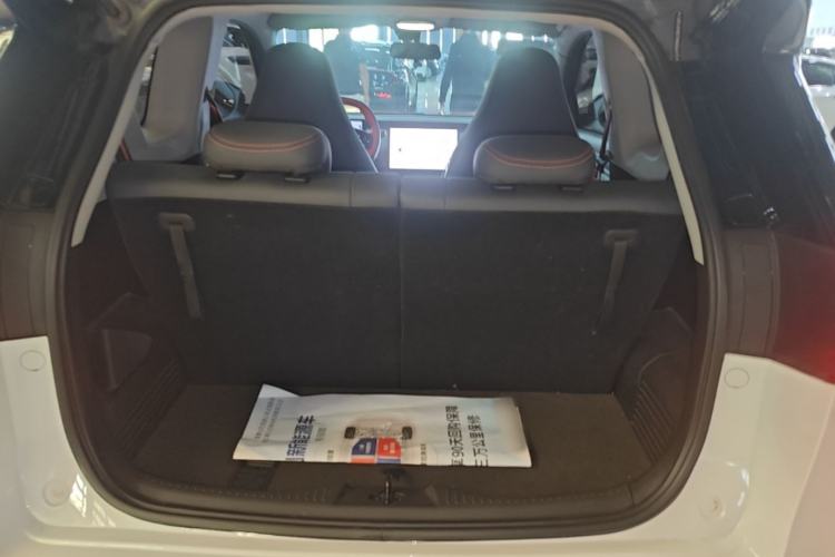 Used Chery New Energy Boundless Pro 2022 301km LingShou Edition Lithium Iron Phosphate Trunk
