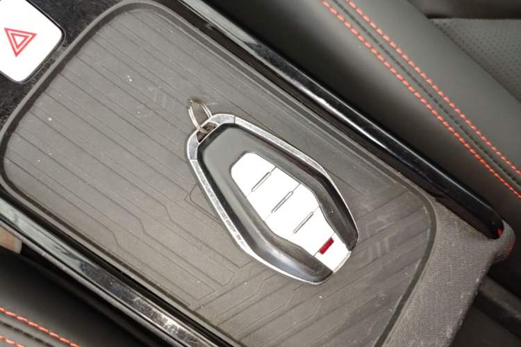 Used Chery New Energy Boundless Pro 2022 301km LingShou Edition Lithium Iron Phosphate Vehicle Key
