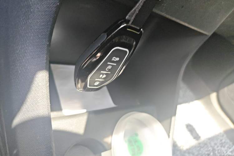 Used Chery New Energy Boundless Pro 2022 301km LingShou Edition Lithium Iron Phosphate Vehicle Key