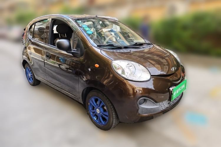 Used Chery New Energy eQ 2015 Luxury Model Front Right 45 Deg