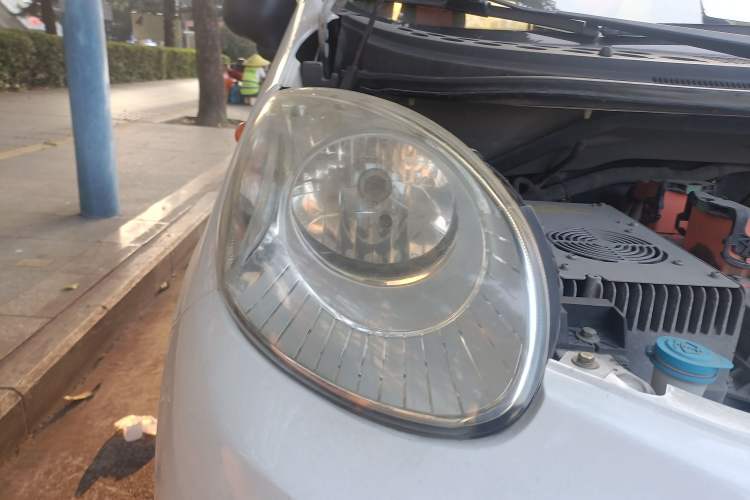 Used Chery New Energy eQ 2015 Comfort Model Right Front Headlight