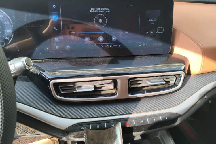 Used Chery New Energy eQ5 2020 High-Energy Pro Edition Audio And AC Panel
