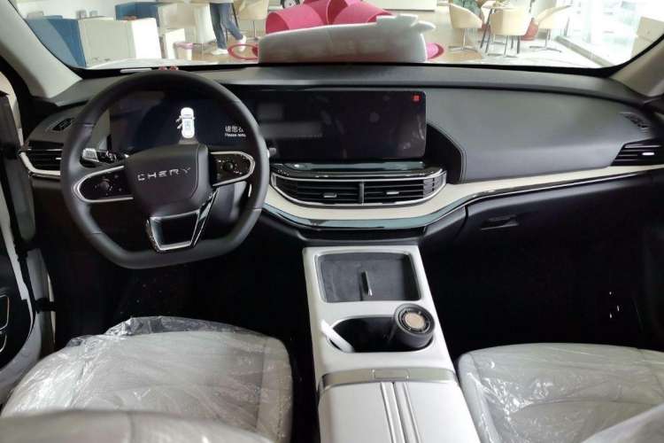 Used Chery New Energy eQ7 2025 512 km Free-Range Version Interior 1