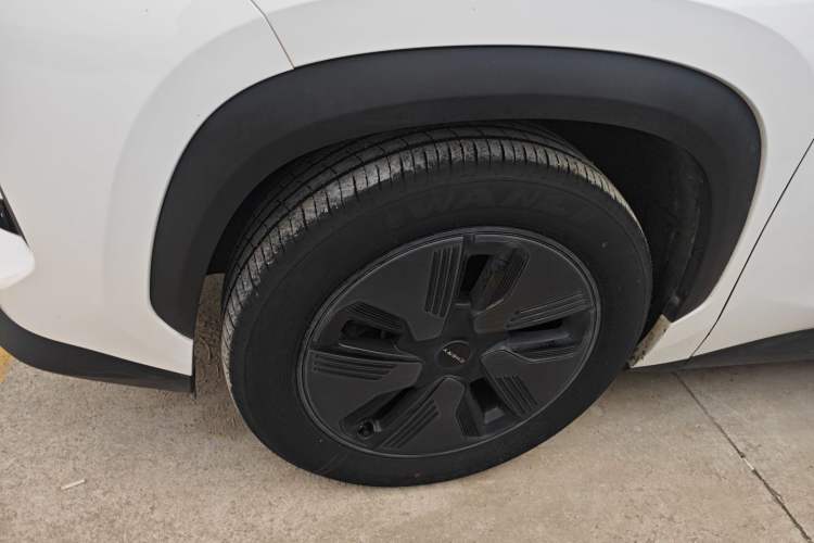 Used Chery New Energy eQ7 2023 512km Pro Left Front Wheel Hub