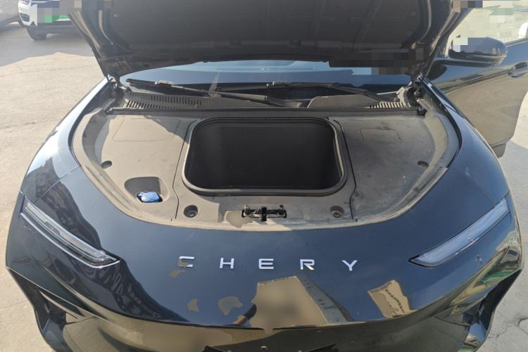 Used Chery New Energy eQ7 2023 512 km Max Engine Bay