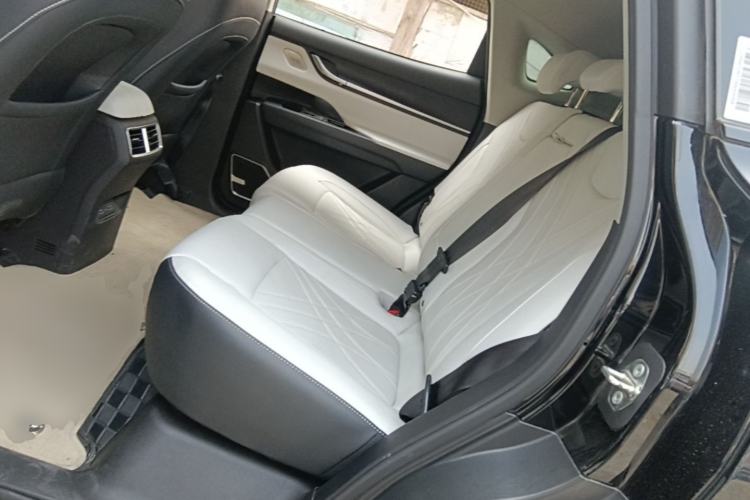 Used Chery New Energy eQ7 2023 512km Air Left Rear Seat