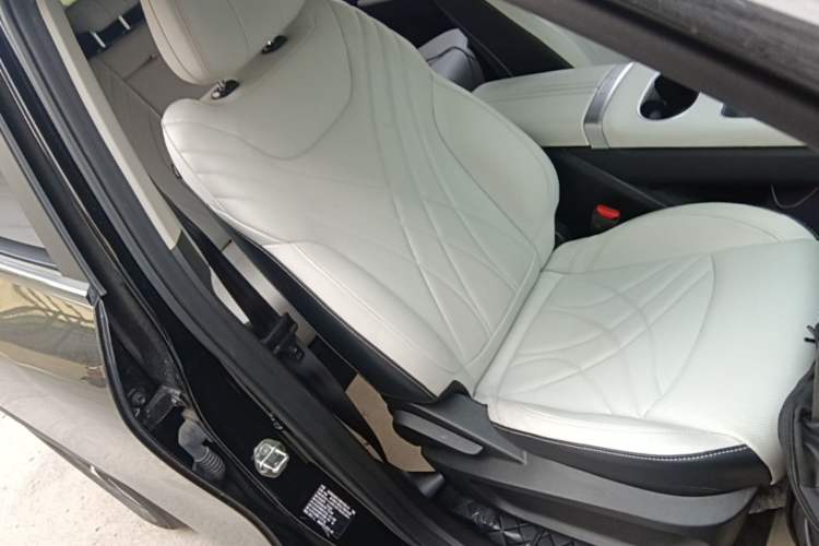 Used Chery New Energy eQ7 2023 512km Air Right Front Seat