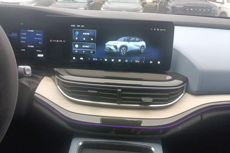 Used Chery New Energy eQ7 2023 512km Pro Audio And AC Panel