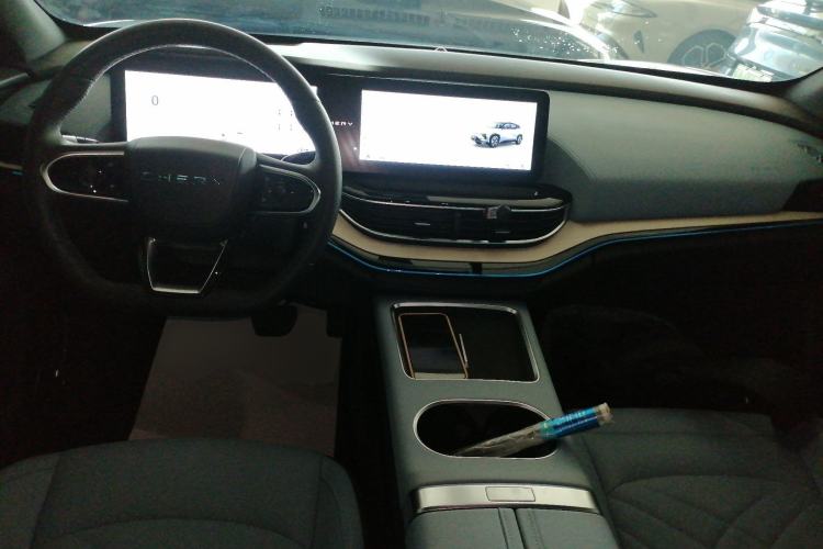 Used Chery New Energy eQ7 2023 512km Pro Center Console
