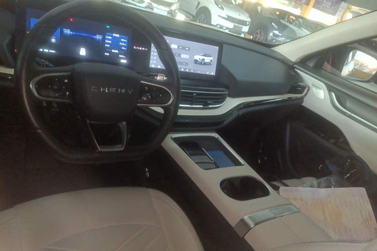Used Chery New Energy eQ7 2023 512km Pro Center Console