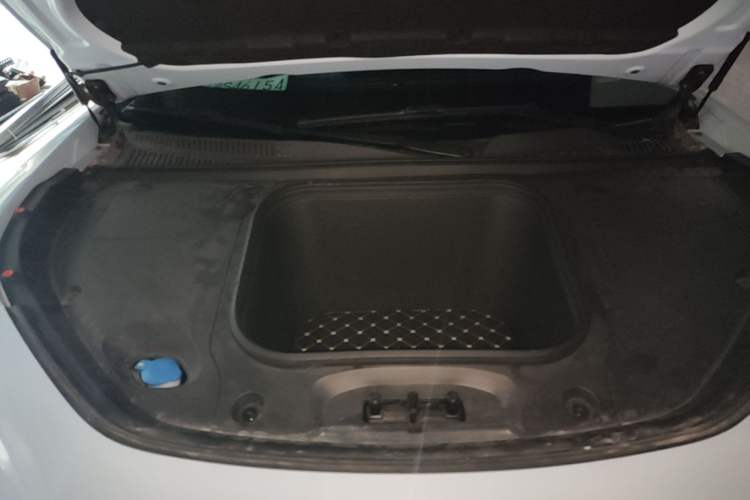 Used Chery New Energy eQ7 2023 512 km Max Engine Bay