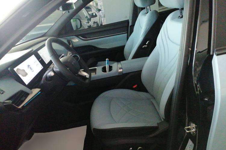 Used Chery New Energy eQ7 2023 512km Pro Left Front Seat