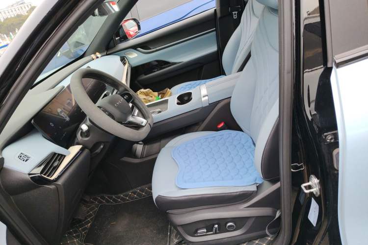 Used Chery New Energy eQ7 2023 512km Pro Left Front Seat