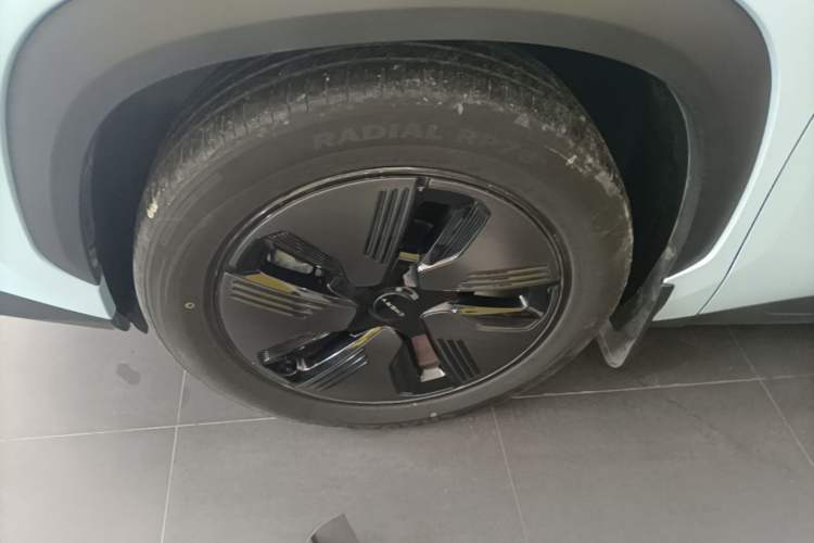 Used Chery New Energy eQ7 2023 512 km Max Left Front Wheel Hub
