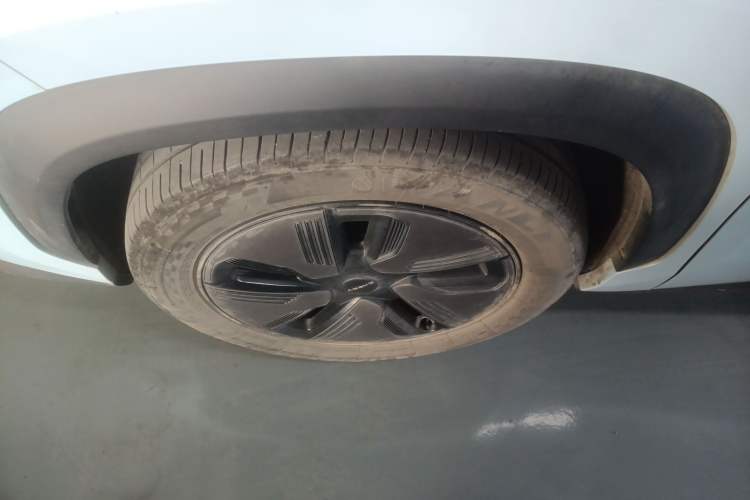 Used Chery New Energy eQ7 2023 512km Pro Left Front Wheel Hub