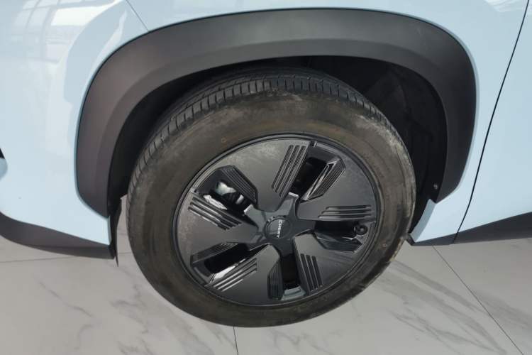Used Chery New Energy eQ7 2023 512 km Max Left Front Wheel Hub