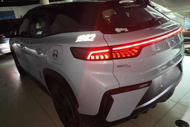 Used Chery New Energy eQ7 2023 512 km Max Rear Left 45 Deg