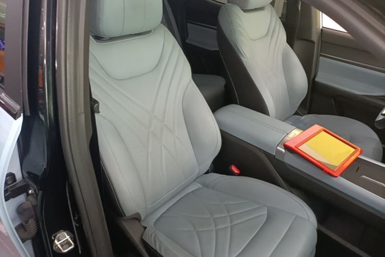 Used Chery New Energy eQ7 2023 512 km Max Right Front Seat