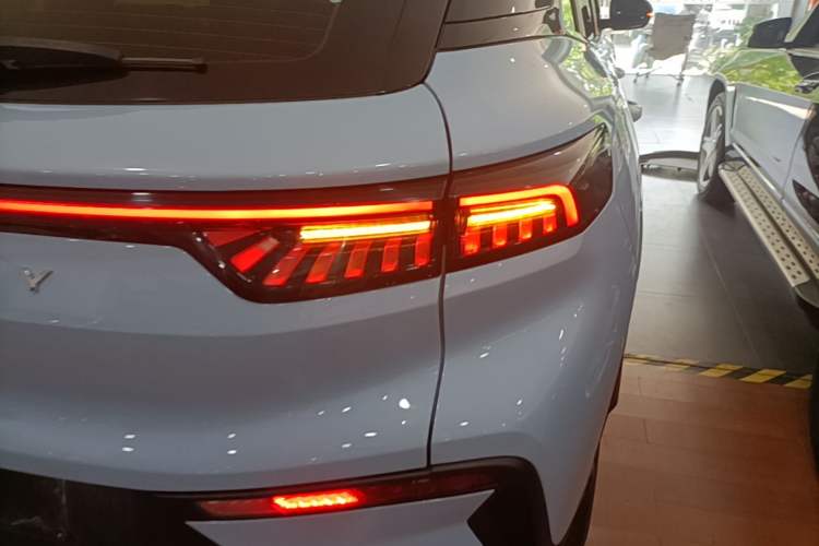 Used Chery New Energy eQ7 2023 512 km Max Right Rear Taillight
