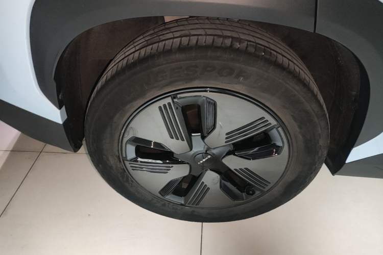 Used Chery New Energy eQ7 2023 512 km Max Right Rear Wheel Hub