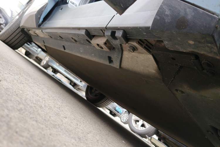 Used Chery New Energy eQ7 2023 512km Pro Right Side Sill
