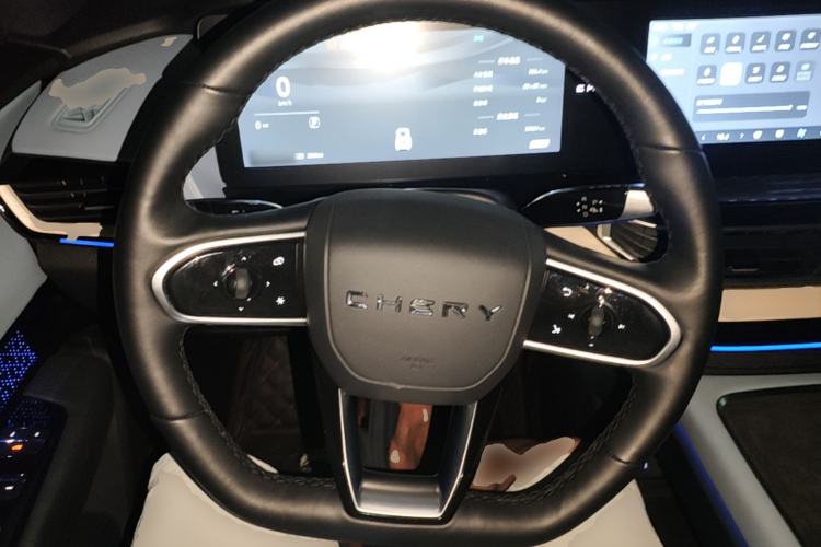 Used Chery New Energy eQ7 2023 512 km Max Steering Wheel