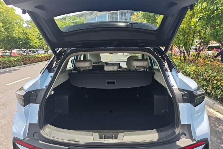 Used Chery New Energy eQ7 2023 512 km Max Trunk