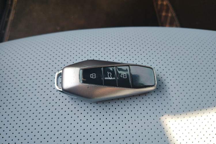 Used Chery New Energy eQ7 2023 512km Pro Vehicle Key
