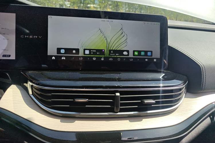 Used Chery New Energy eQ7 2023 512 km Max Audio And AC Panel