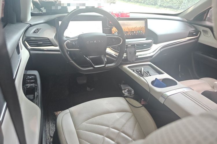 Used Chery New Energy eQ7 2023 512km Pro Center Console