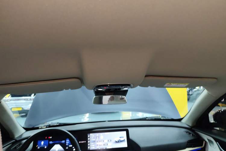 Used Chery New Energy eQ7 2023 512 km Ultra-Luxury Version Headliner