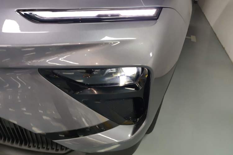 Used Chery New Energy eQ7 2023 512 km Ultra-Luxury Version Left Front Headlight