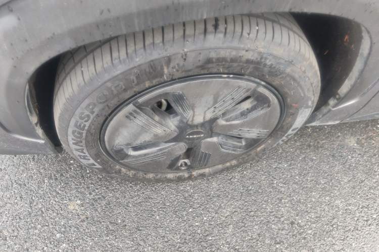 Used Chery New Energy eQ7 2023 512km Pro Left Front Wheel Hub