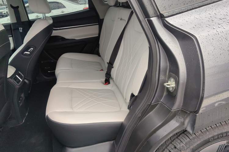 Used Chery New Energy eQ7 2023 512km Pro Left Rear Seat