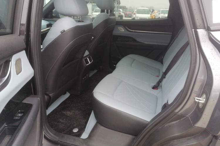 Used Chery New Energy eQ7 2023 512 km Max Left Rear Seat