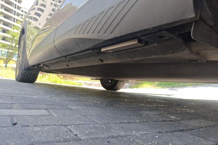 Used Chery New Energy eQ7 2023 512 km Max Left Side Sill