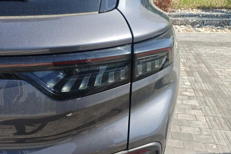 Used Chery New Energy eQ7 2023 512 km Max Right Rear Taillight