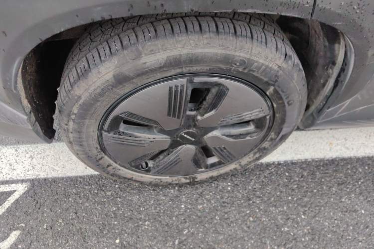 Used Chery New Energy eQ7 2023 512km Pro Right Rear Wheel Hub