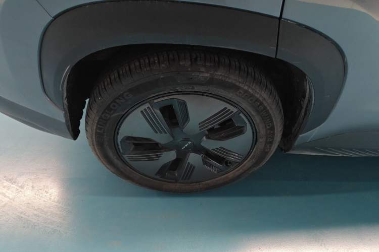 Used Chery New Energy eQ7 2023 512km Pro Right Rear Wheel Hub