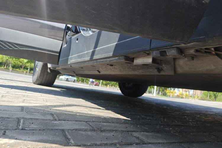 Used Chery New Energy eQ7 2023 512 km Max Right Side Sill