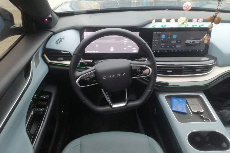 Used Chery New Energy eQ7 2023 512 km Max Steering Wheel
