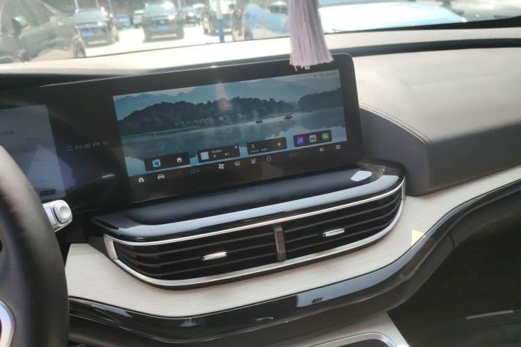 Used Chery New Energy eQ7 2023 512 km Max Audio And AC Panel