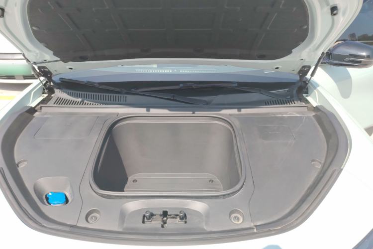 Used Chery New Energy eQ7 2023 512 km Max Engine Bay