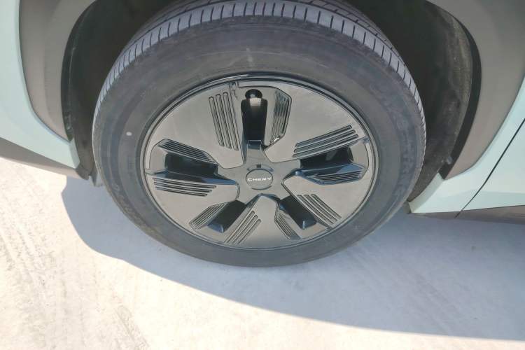 Used Chery New Energy eQ7 2023 512 km Max Exterior 4