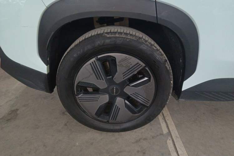 Used Chery New Energy eQ7 2023 512 km Max Exterior 8